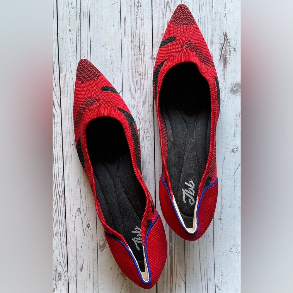 Tbb Red and Black Women's Pumps, Size 255/U.S. 8.5-9